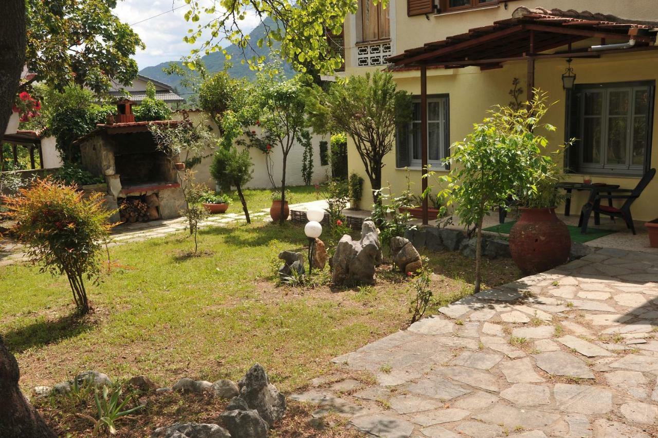 Garden House / Amazing View Apartment Kalampáka Luaran gambar
